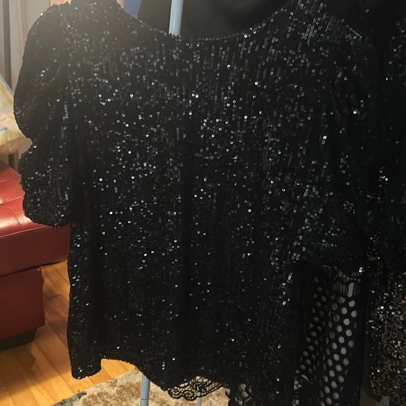 Rachel Zoe M Sparkly Top - Picture 2 of 4